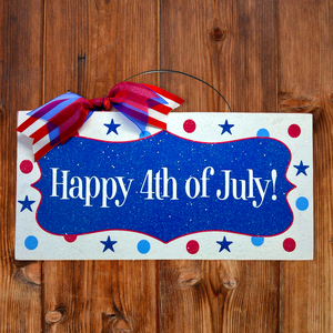 Happy 4th of July sign. Polka dot stars.